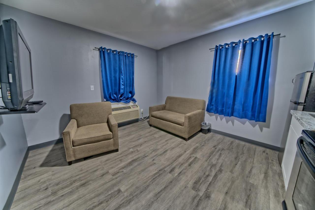 Aqua View Motel Lower Grand Lagoon Экстерьер фото