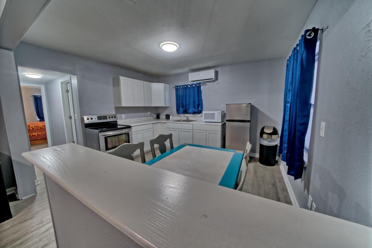 Aqua View Motel Lower Grand Lagoon Экстерьер фото